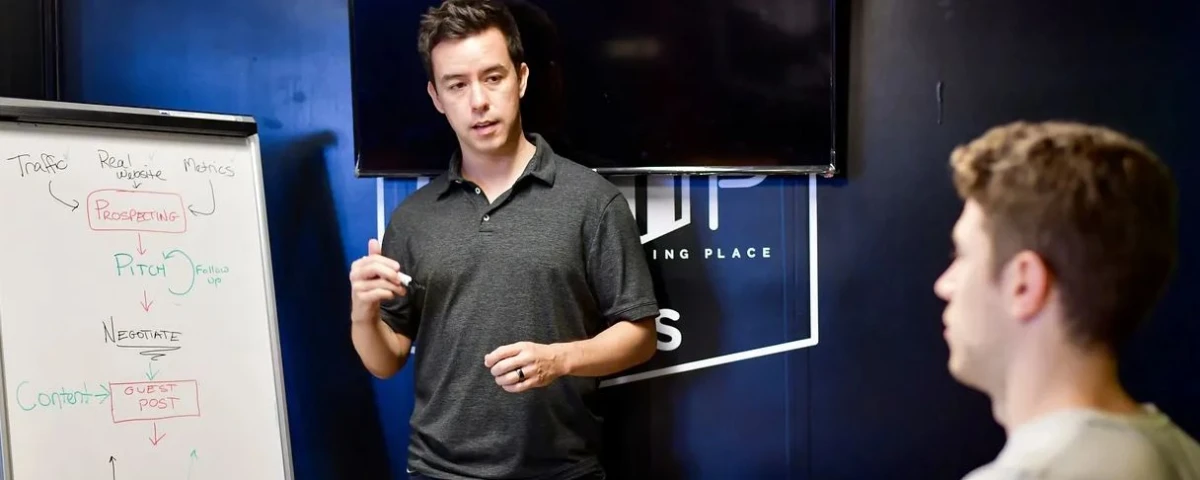 ¿Cuál es el papel de un mentor en el éxito de una startup?