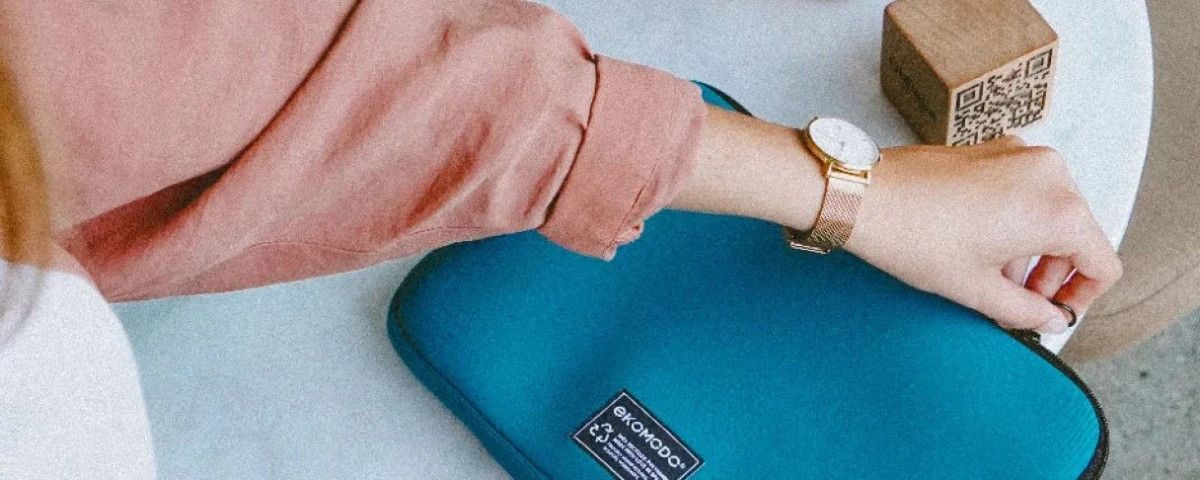 Fundas de plástico reciclado para portátil y tablet   