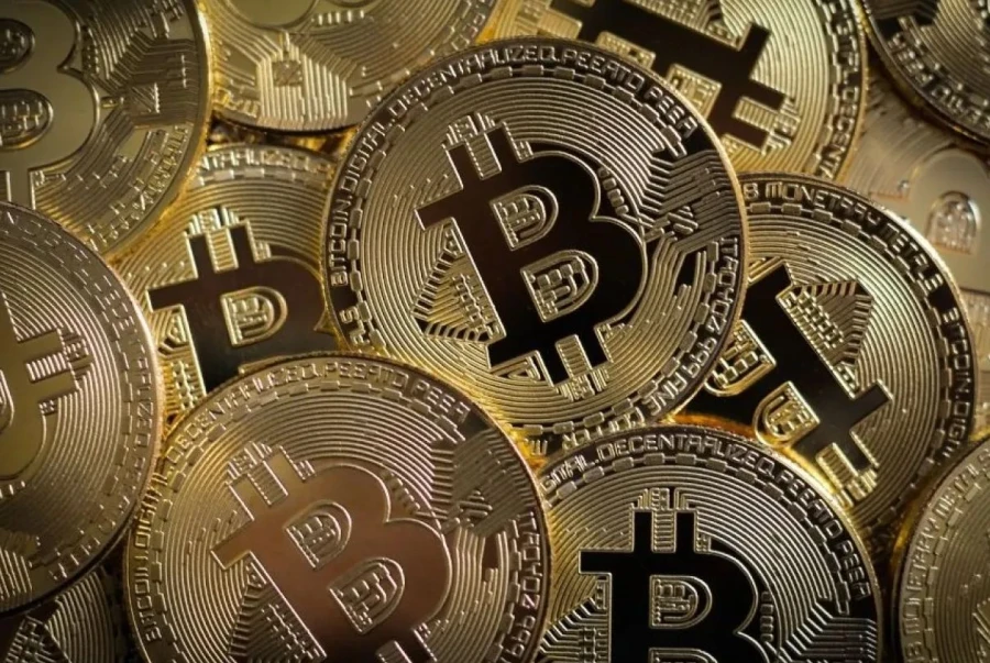 Bitcoin y su última política monetaria: el halving cuatrienal