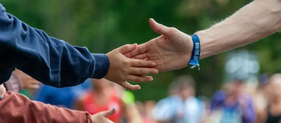 Cómo desarrollar la capacidad de inspirar y motivar a otros: guía para líderes de startups y emprendedores