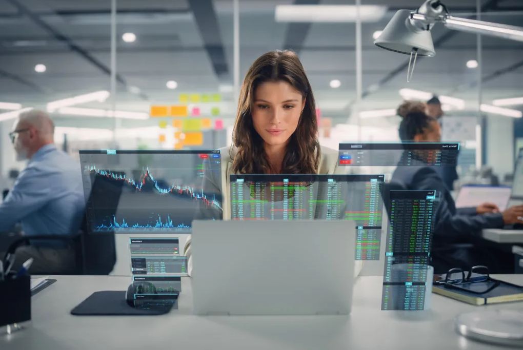 Cómo puede ayudarte la IA en tu búsqueda de empleo: Tips y hacks para utilizar la Inteligencia Artificial a tu favor