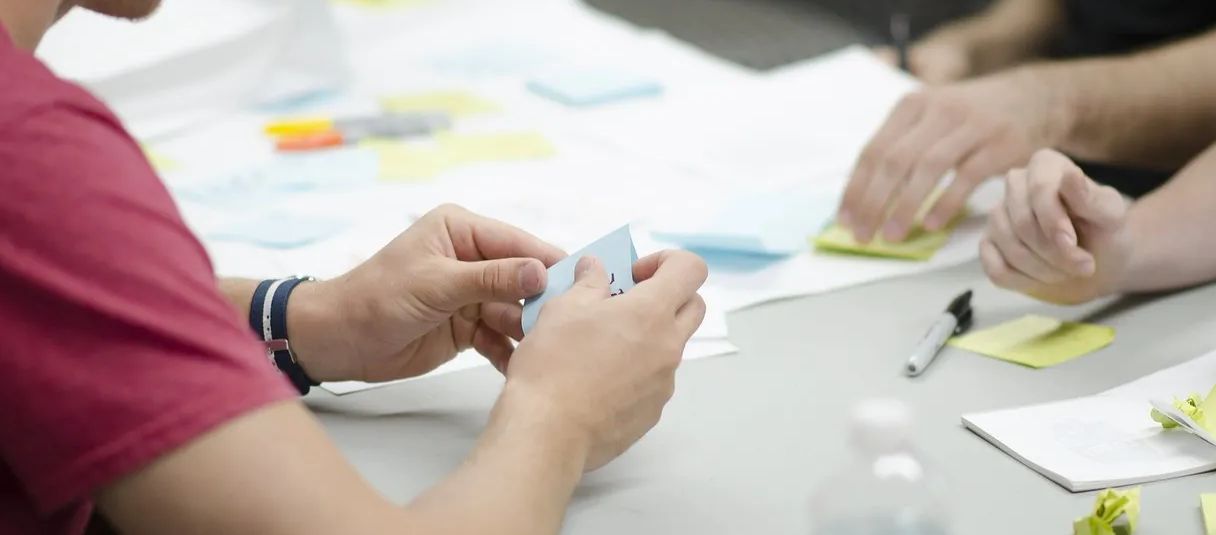 Alianzas estratégicas entre startups y grandes corporaciones: una oportunidad para el crecimiento empresarial