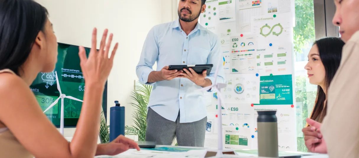 Estrategias y ejemplos de Startups B2B en la búsqueda de la adecuación del producto al mercado