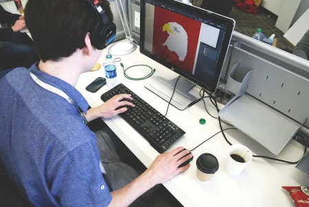 Cómo las startups pueden anticiparse a los cambios del mercado y ganar ventaja competitiva
