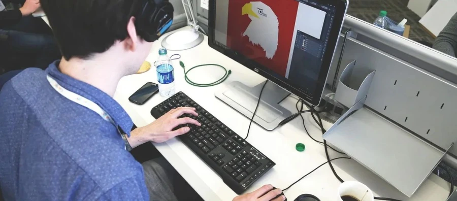 Cómo las startups pueden anticiparse a los cambios del mercado y ganar ventaja competitiva