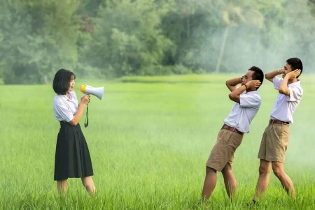 Cómo entrenar la inteligencia social para mejorar la comunicación en entornos empresariales