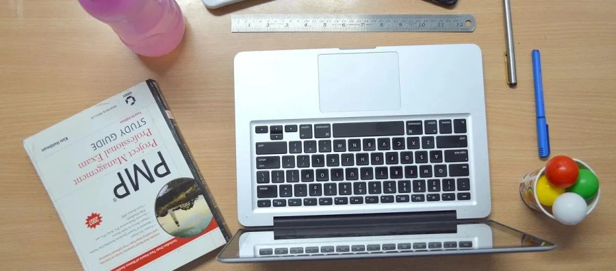 Gestión por competencias: la herramienta silenciosa que mejora el rendimiento en startups