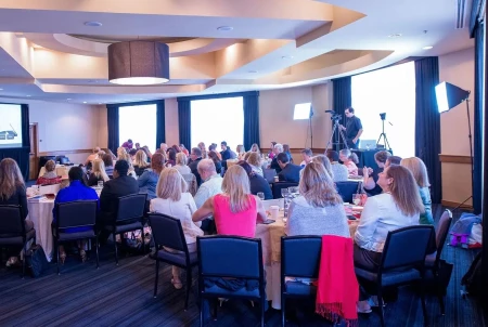 Cómo el networking estratégico redefine el acceso a oportunidades en el ecosistema emprendedor