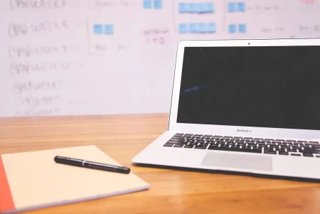 Herramientas y mentalidad para priorizar tareas en un mundo empresarial acelerado