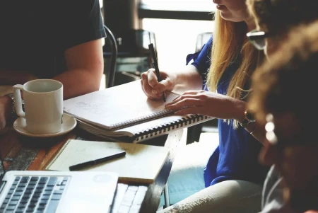 Rotación en startups: señales de alerta y respuestas estratégicas desde dentro