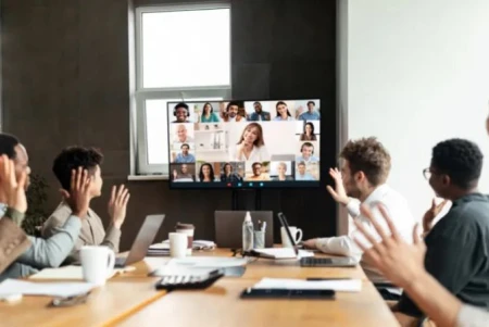 El modelo laboral híbrido se afianza en España como la opción preferida por empresas y empleados