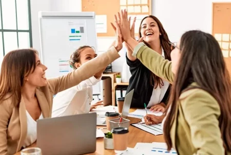 La fundadora de EMPOWER es premiada por su trayectoria en emprendimiento social femenino