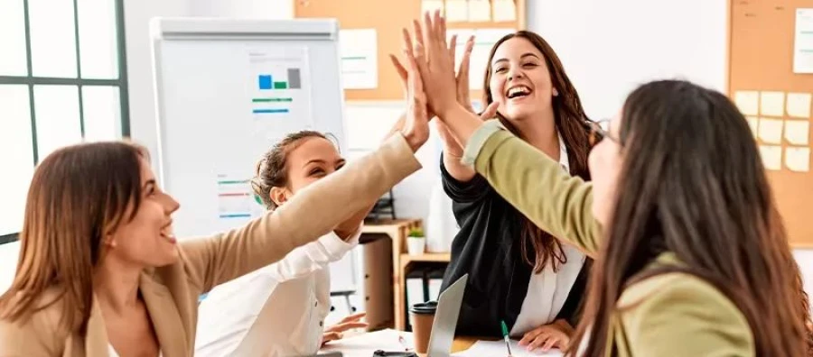 La fundadora de EMPOWER es premiada por su trayectoria en emprendimiento social femenino