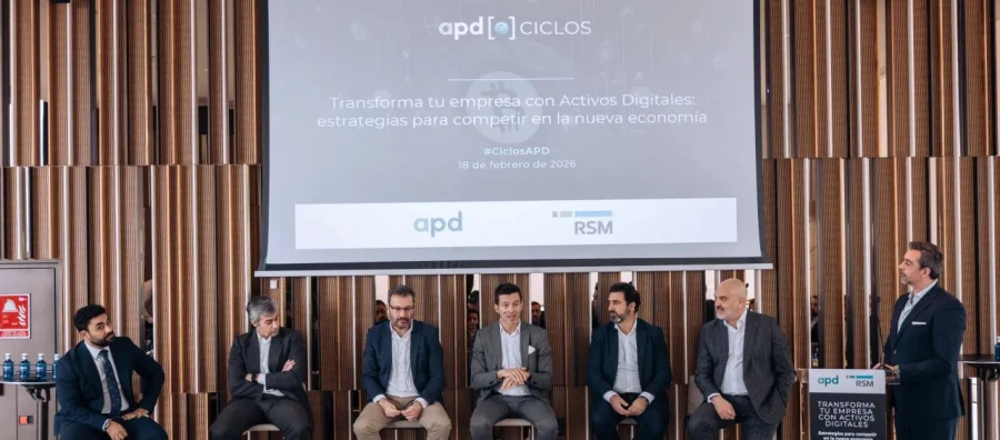 La integración estratégica de los activos digitales en la alta dirección de las empresas españolas