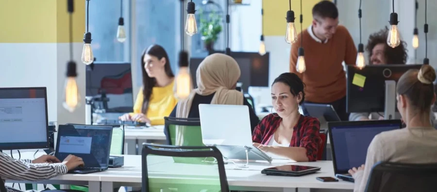 El 97% de las pymes españolas ya utiliza la inteligencia artificial en su gestión diaria