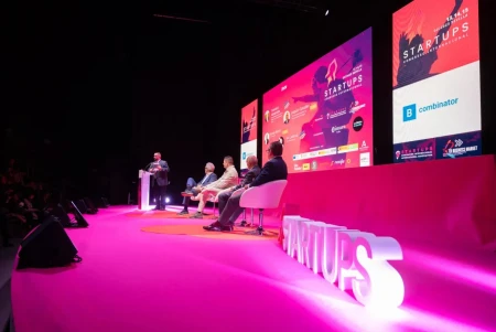 Sevilla conecta el talento universitario de cuatro continentes en un congreso tecnológico sin precedentes