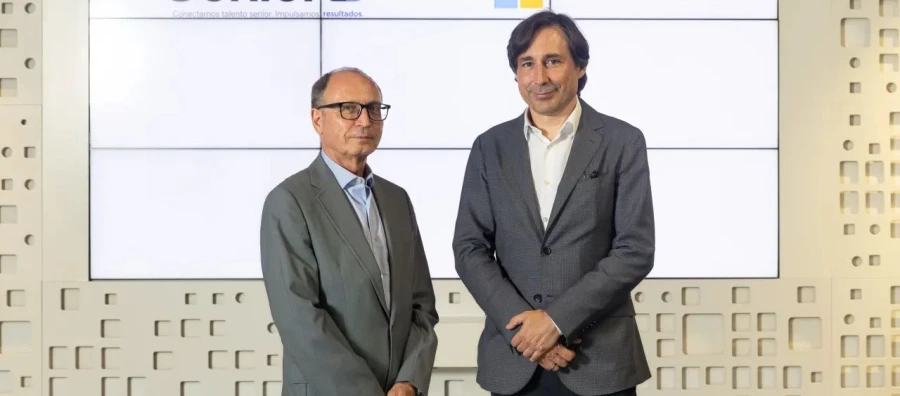 Microsoft y la asociación SeniorID impulsan la formación en Inteligencia Artificial para reforzar las capacidades del talento tecnológico sénior